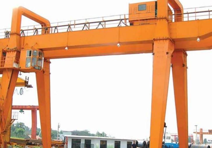 地鐵門式起重機(jī)的外型必須 采用什么維護(hù)保養(yǎng)對策