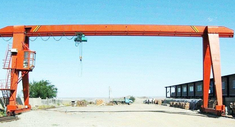 全包廂門式起重機