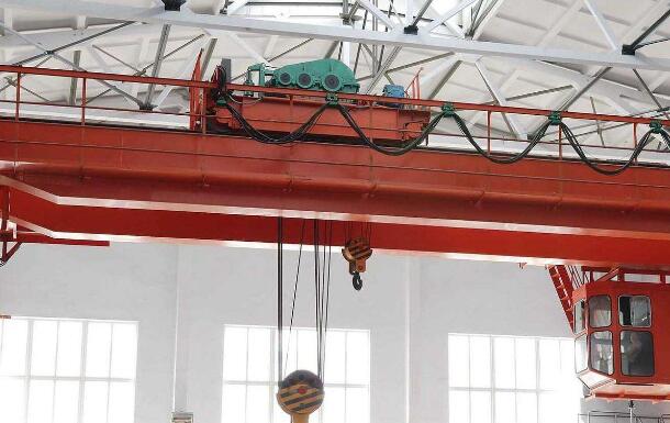 雙梁橋式起重機(jī) 雙梁橋式起重機(jī)