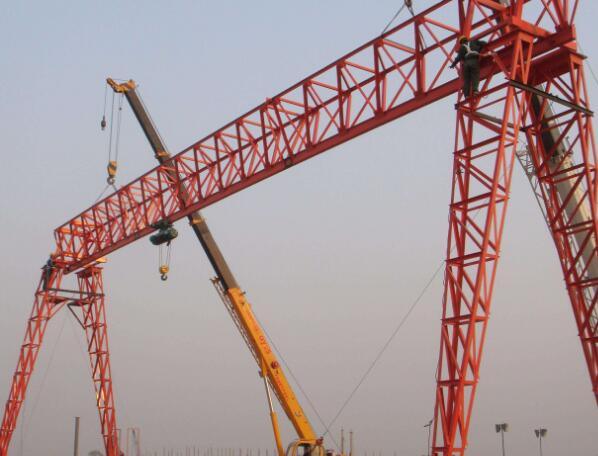 倒三角門式起重機