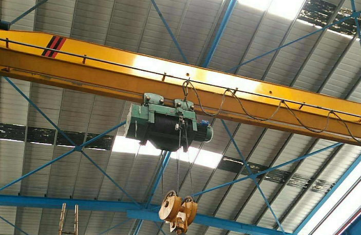 電動葫蘆單梁起重機在不一樣自然環(huán)境下采用的常見問題 電動葫蘆單梁起重機在不一樣自然環(huán)境下采用的常見問題
