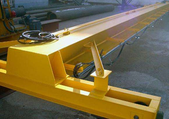 起重設(shè)備風(fēng)險位置與安全標(biāo)識牌方式