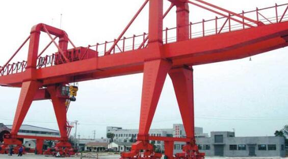 雙主梁門式起重機(jī)
