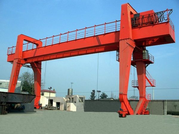 歐式雙梁門式起重機